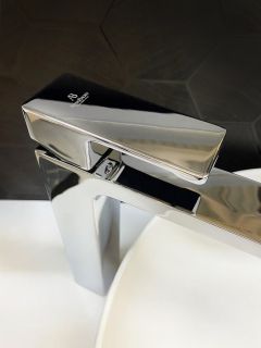 Смеситель для раковины AltroBagno Lamberto 010212 Cr