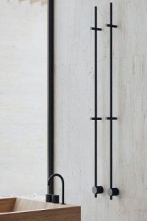 Электрический полотенцесушитель Broner Bruno BV.007.170.0000.Ral 9005 М 170 см с кнопкой чёрный матовый