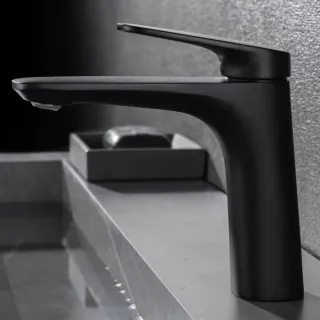 Смеситель для раковины Black&White Universe 8701B чёрный матовый