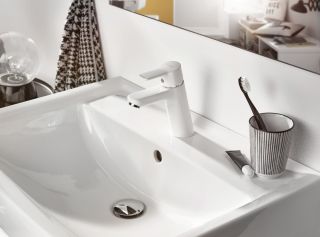 Смеситель для раковины Kludi Pure&Easy XL белый 372929165