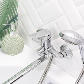 Смеситель для ванны с душем BOOU B8290-18F хром