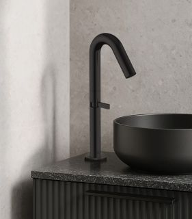 Смеситель для раковины высокий Knotlor SS-31/BL, черный